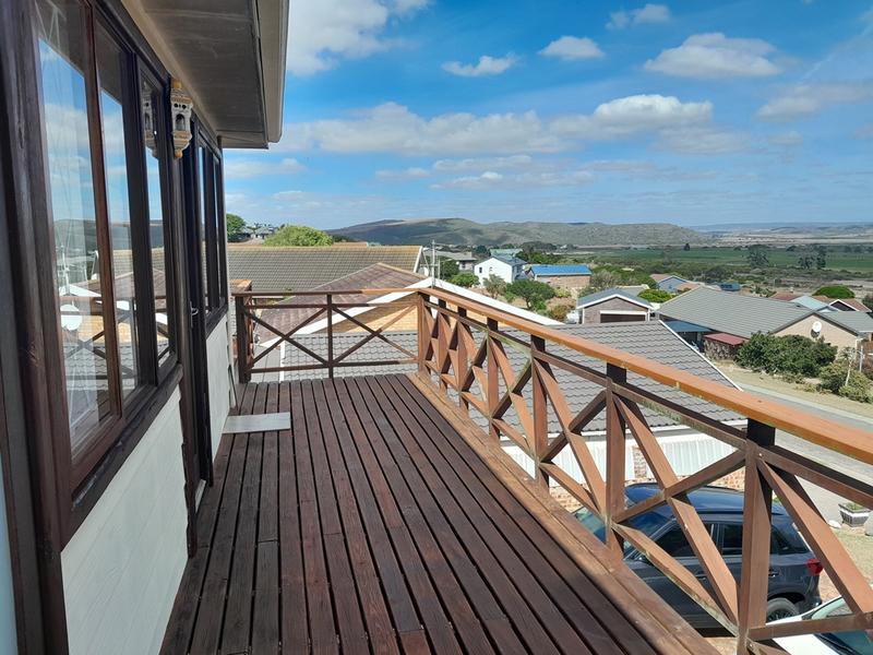 3 Bedroom Property for Sale in Fraaiuitsig Western Cape